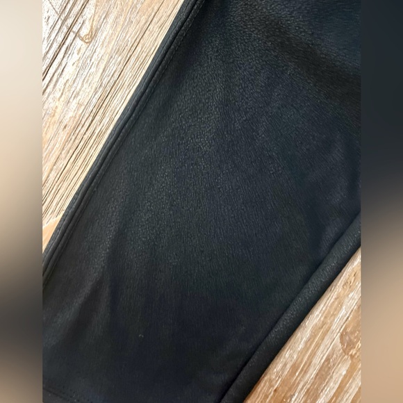 DG2 Diane Gilman Slim & Sleek Leggings - Picture 4 of 7